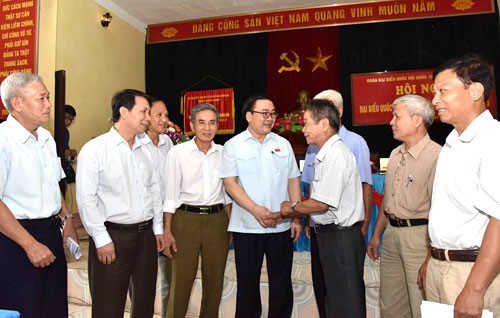 Bí thư Thành ủy tiếp xúc với cử tri Ba Vì, Sơn Tây trước kỳ họp Quốc hội